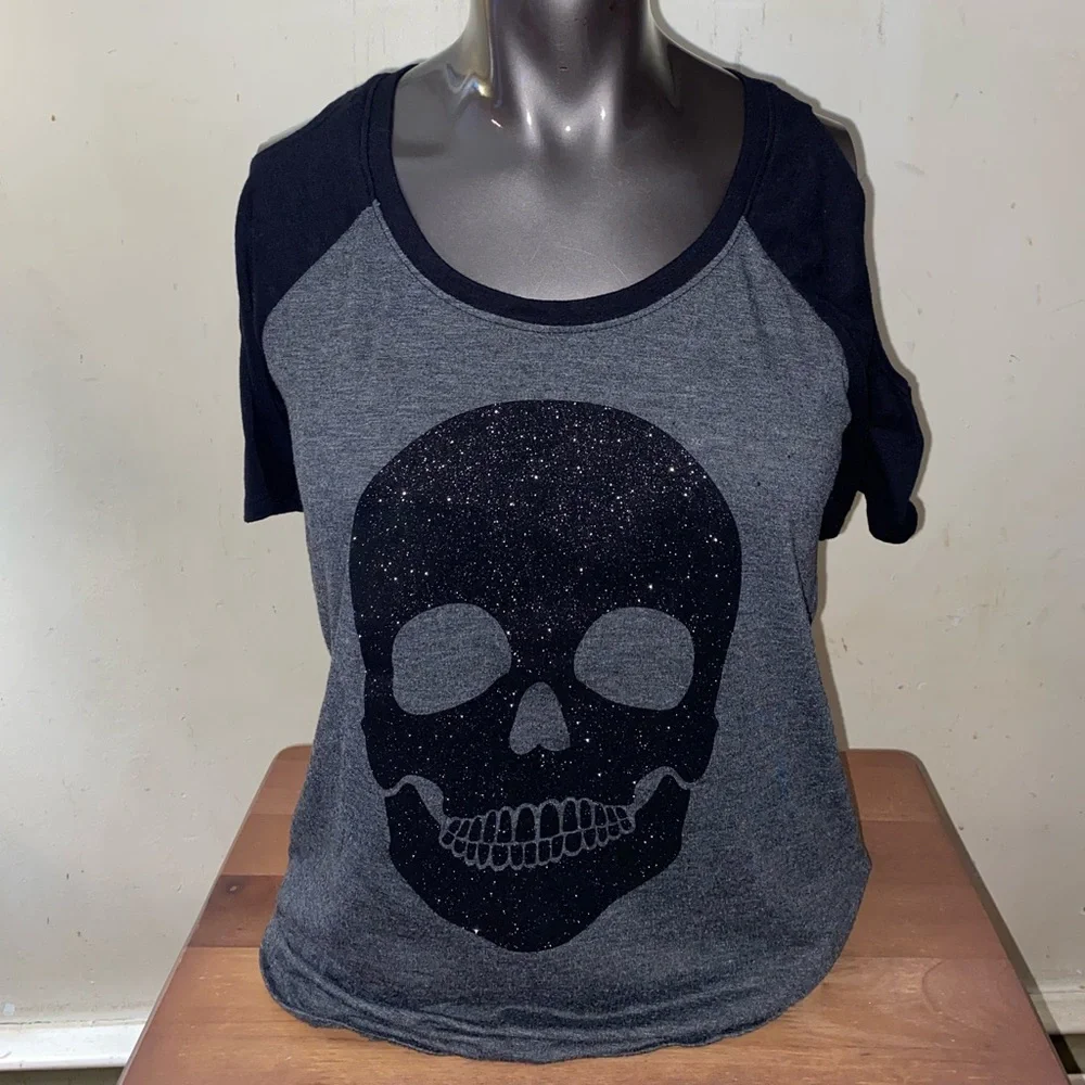 *SOLD* Glitter Skull Cold Shoulder Top Small - Picture 11 of 11